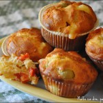 Muffin con olive, pachino ed emmenthal