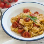 Orecchiette con pomodorini confit e pesto di rucola