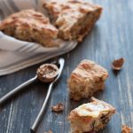 Soda Bread con fichi, noci e burro al miele