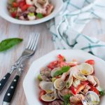 Panzanella con polpo gamberi e vongole