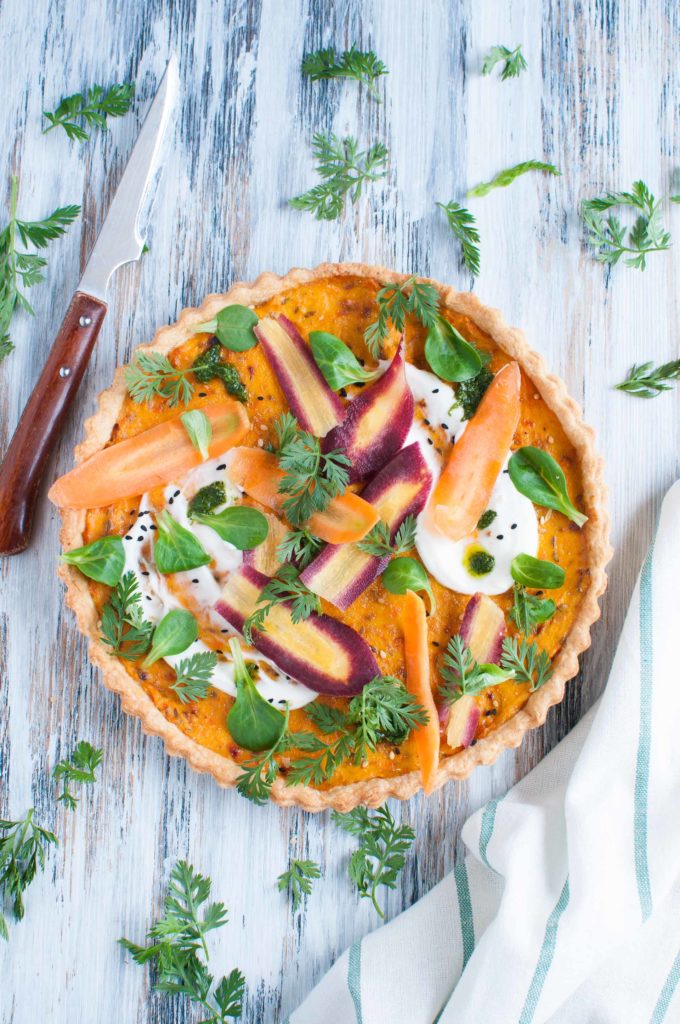 Crostata salata con carote caramellate