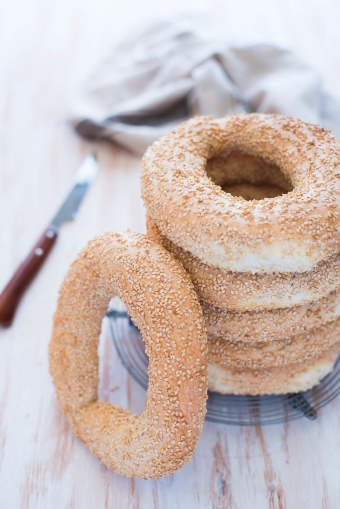 Pane al sesamo greco