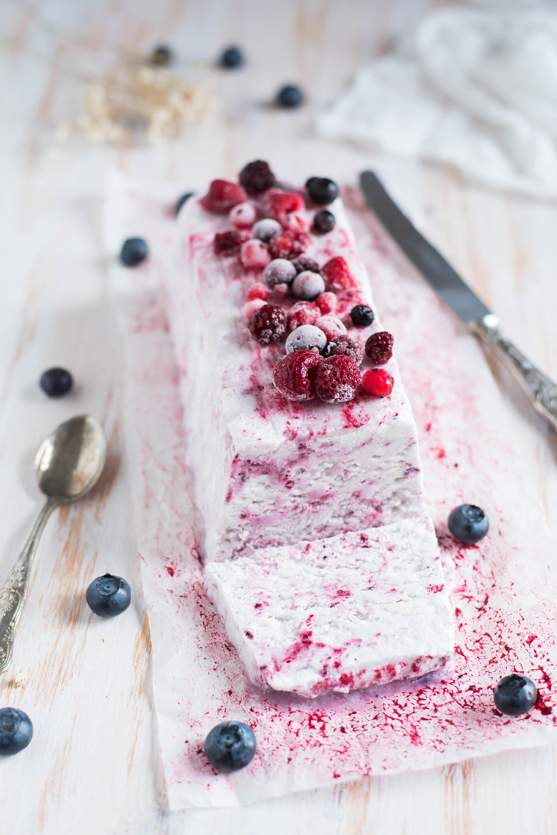 Semifreddo meringato ai frutti di bosco | La cucina di zia Ale