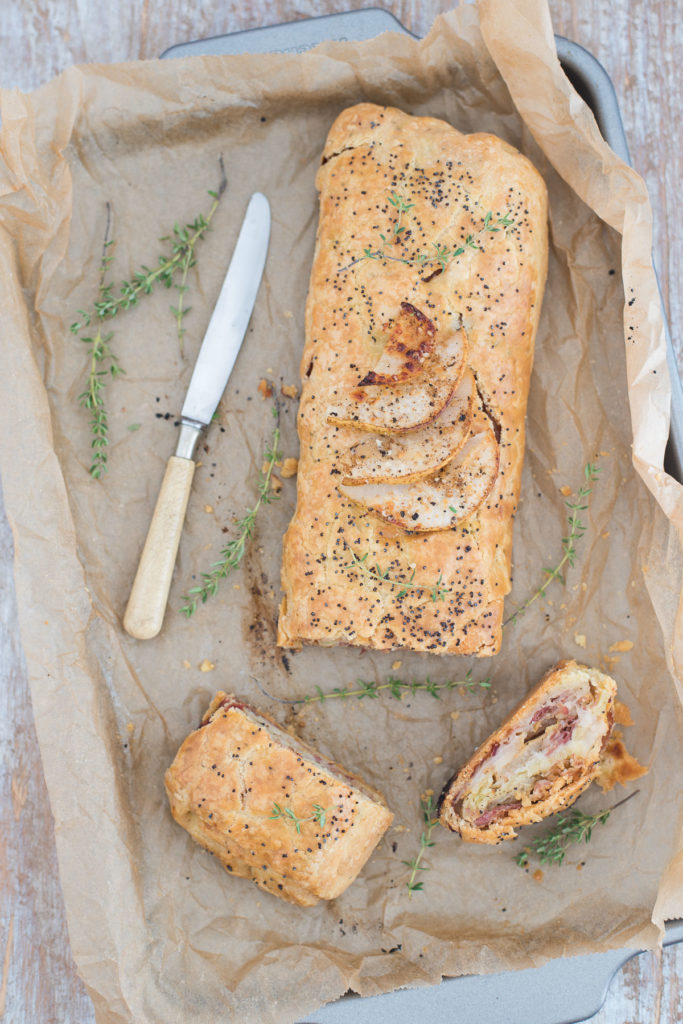 Strudel con pere e pancetta