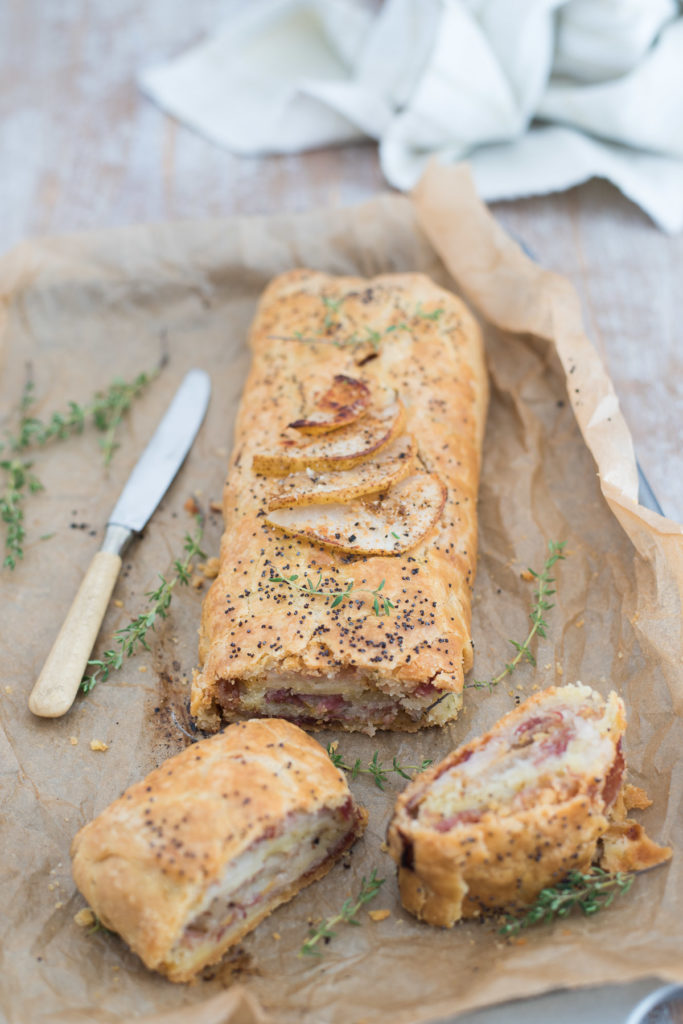 Strudel salato con pancetta e pere