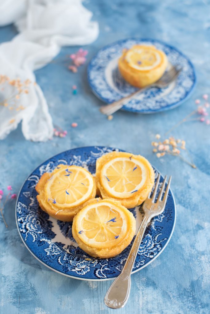 Tortine di semolino al limone