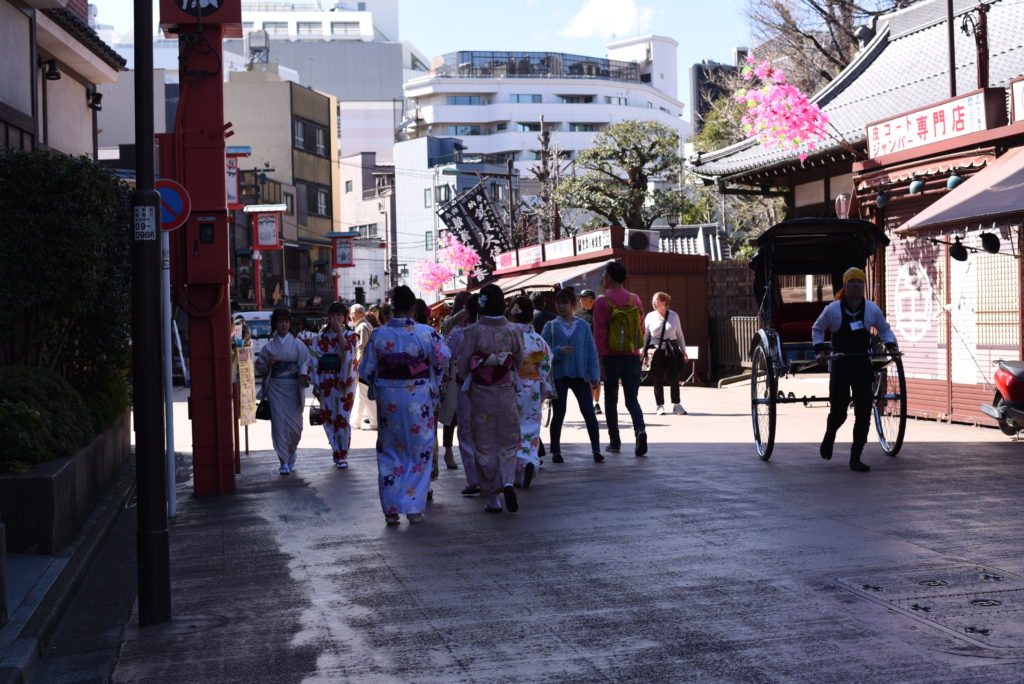 Japanese girls Asakusa