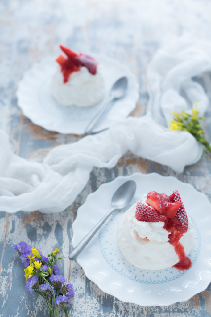 Mini_pavlova_alle_fragole