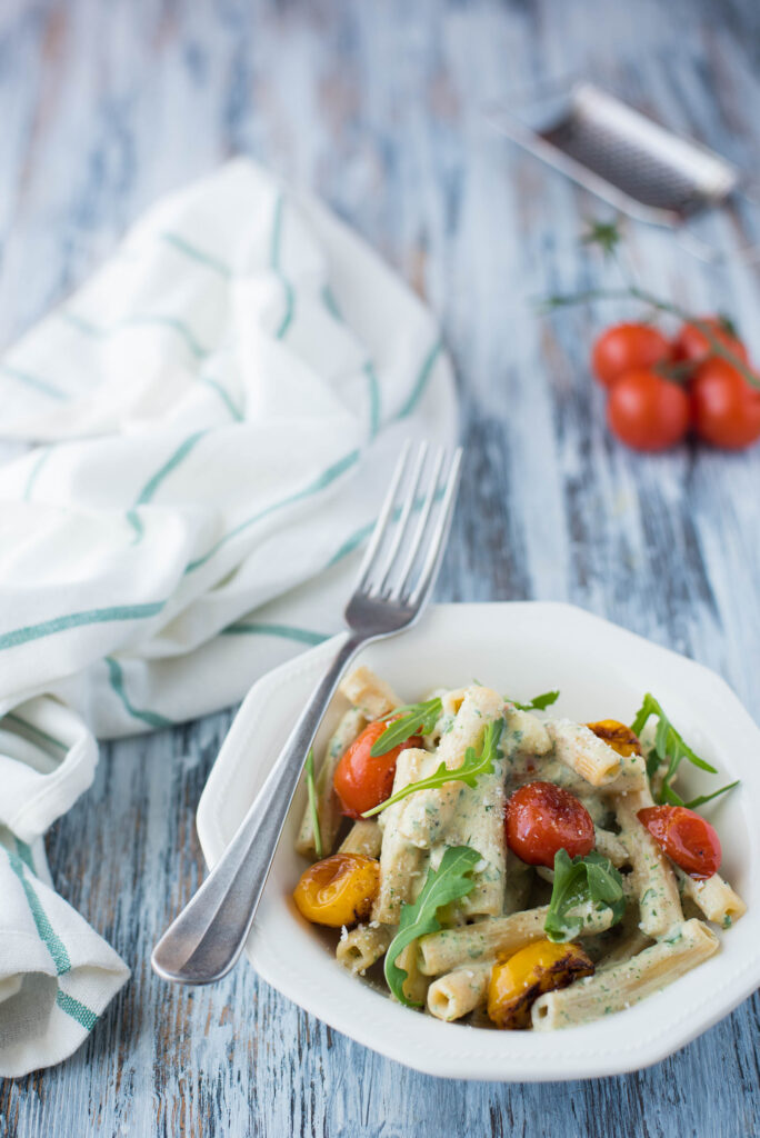 pasta con crema di rucola e ricotta