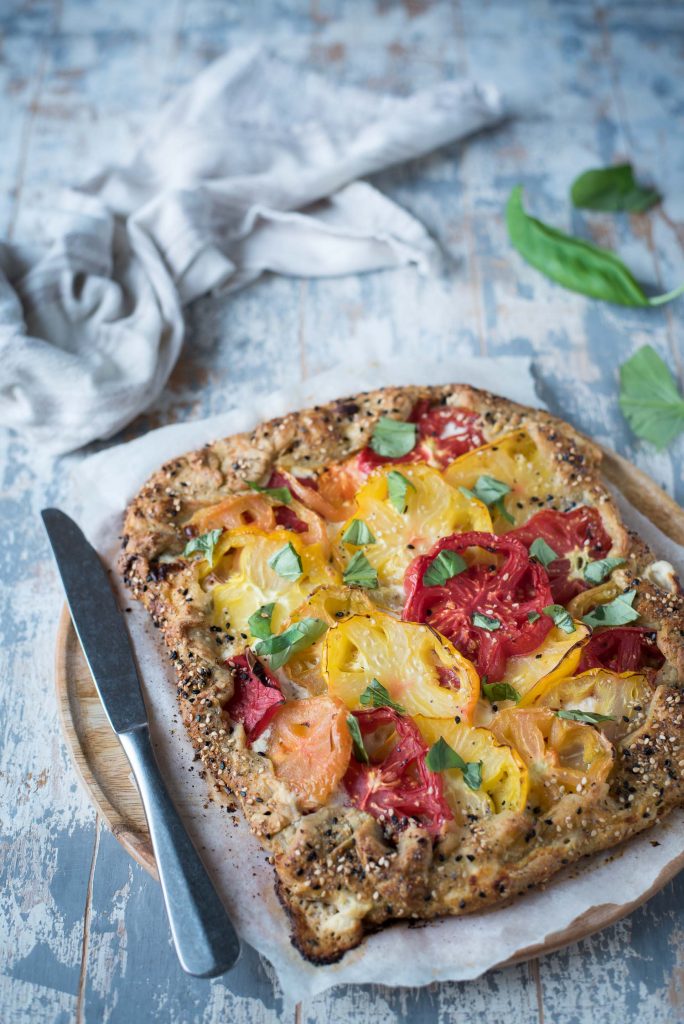 Galette salata con pomodori