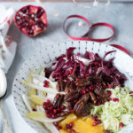 Insalata con radicchio arance e noci pecan caramellate e speziate